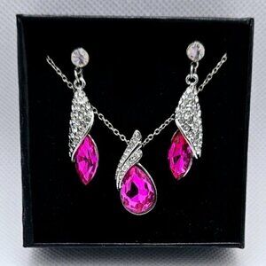 18K Gold Plated Pink Teardrop Necklace & Earring Set – Sparkling Crystal Accents
